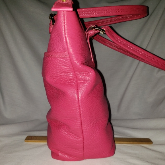 Tommy Hilfiger Genuine Leather Bag - Picture 2 of 10